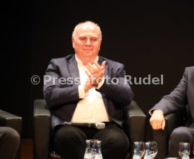 Podiumsdiskussion Stuttgart Liederhalle Wolfgang Dietrich, Mario Gomez, Uli Hoeneß